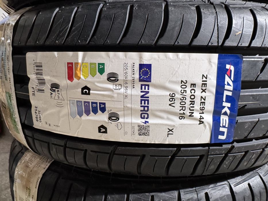 Anvelope Noi de Vara Falken Ziex ZE 914A 205/60 R16