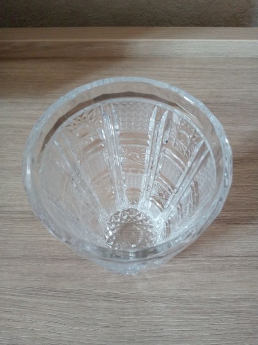Ваза хрустальная