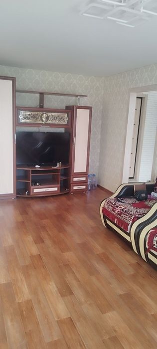 Продам 2 комн кв центр