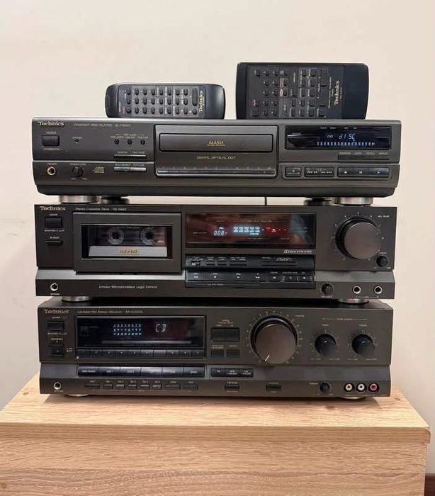 Ретро аудио сет TECHNICS - ресийвър с дистанционно, CD плеър с дистанционно и дек + опция грамофон и колони
