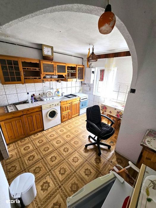 Apartament 2 camere semidecomandat, Micro 16 – Str. Universului nr. 8