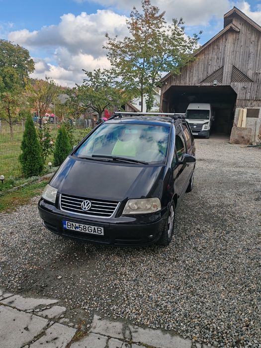 Vând Sharan in stare buna de funcționare