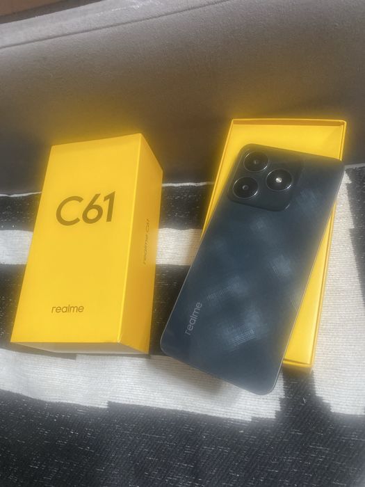 Realmi C61-с гарантией