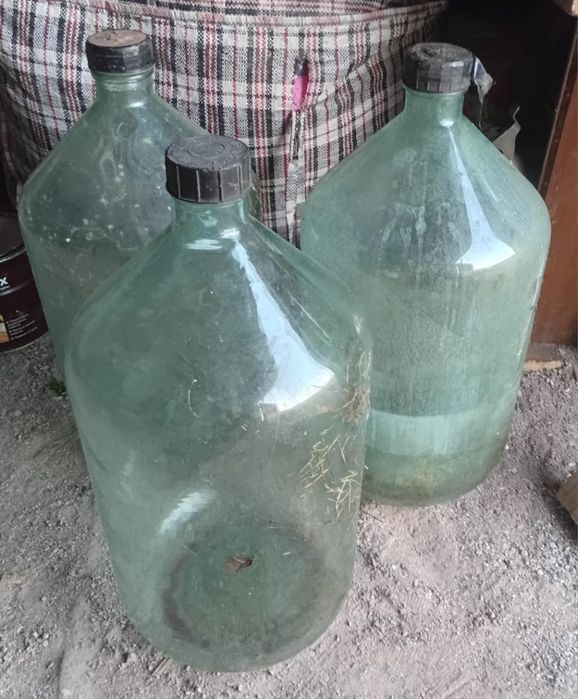 Продам стеклянные бутыли