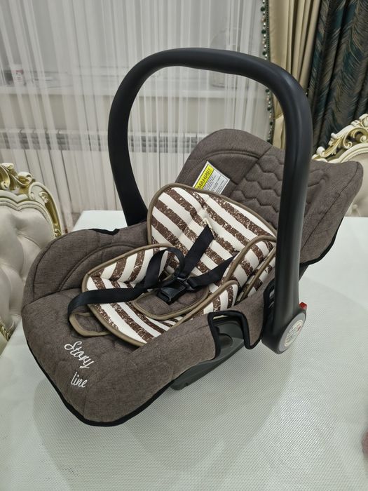 Автокресло         .