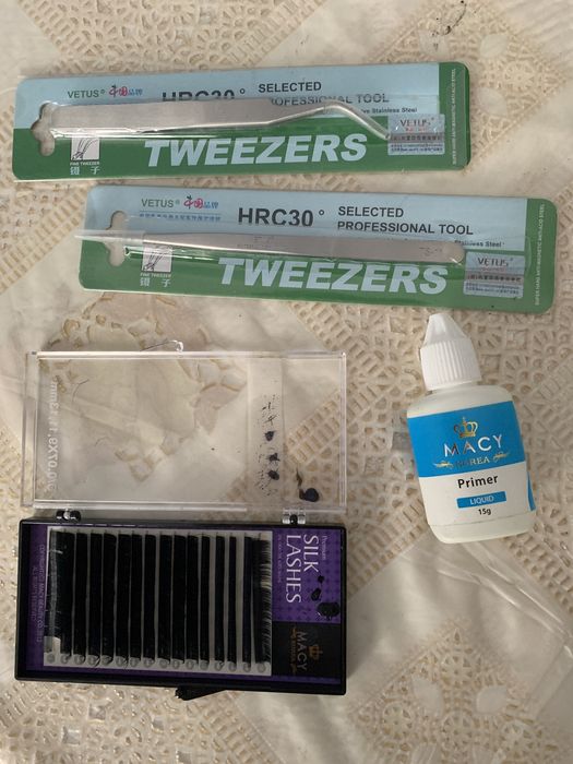 Для наращивания ресниц инструменты