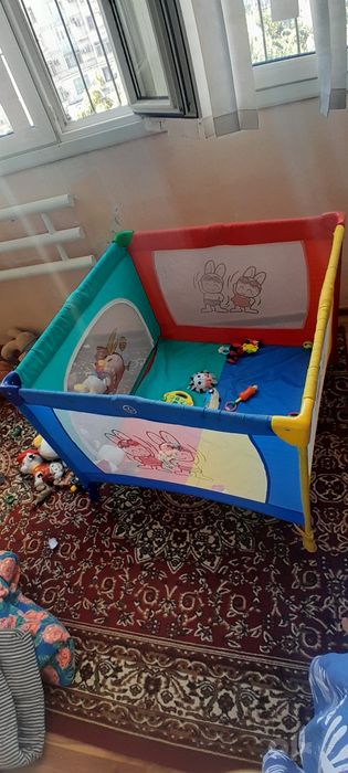 Продам детский манеж (Сотилади Манеж)
