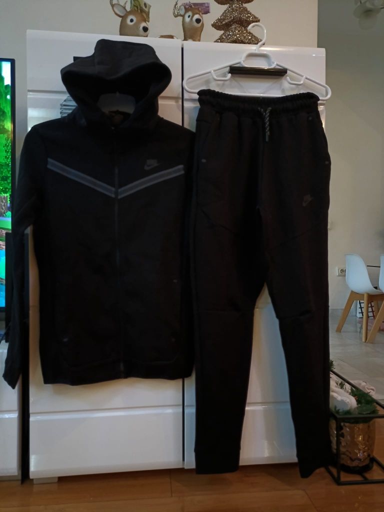 Nike tech discount fleece maat 176