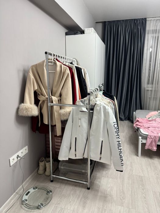 Напольная вешалка, рейл