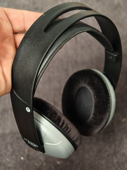 AKG Hearo 888 Titan