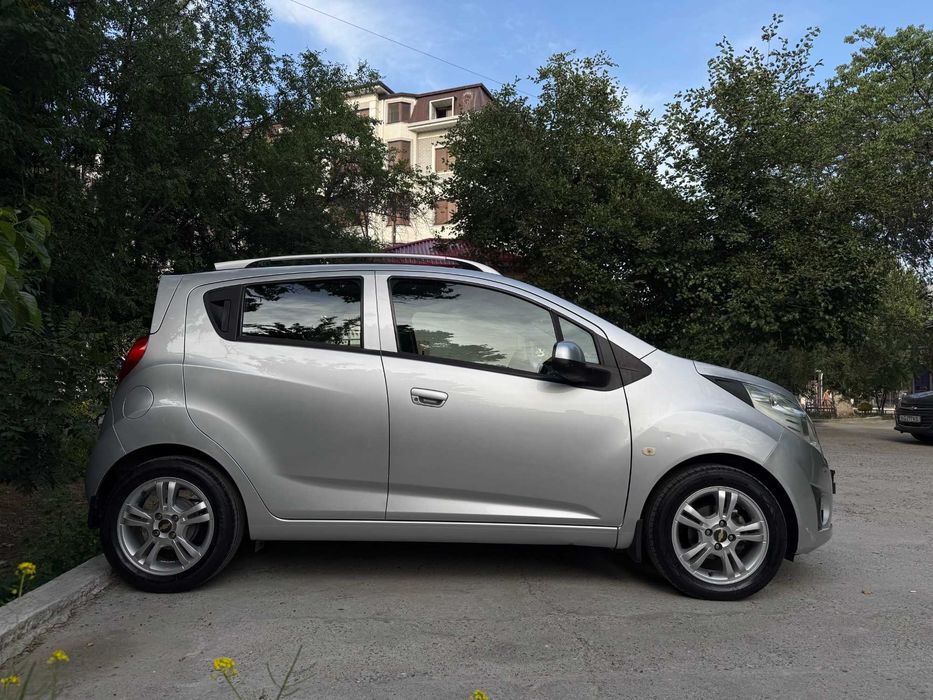 Chevrolet Spark 1.25, 3 позиция, 2015 год