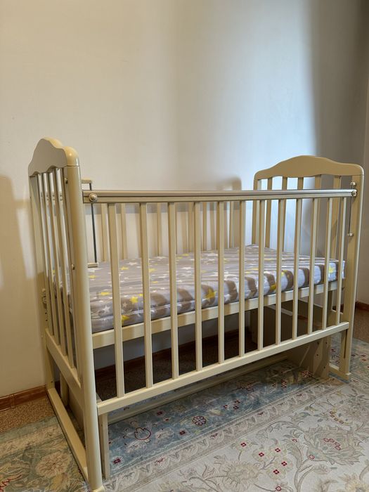 Продам манеж в отличном состоянии
