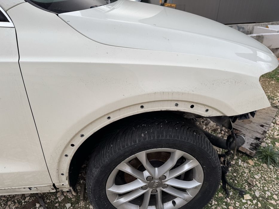 Десен калник Ауди Q3 2012