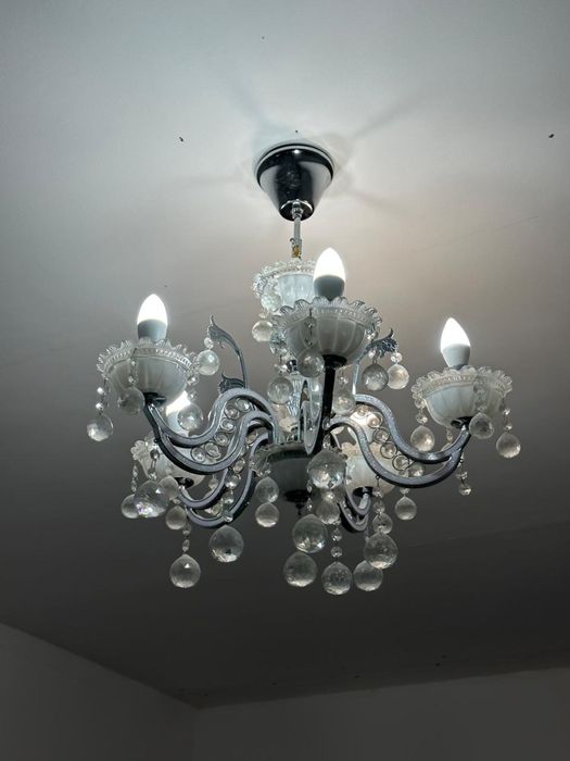 Люстры. Срочно продаются.