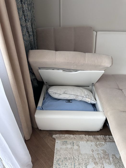 Продаю диван угловой