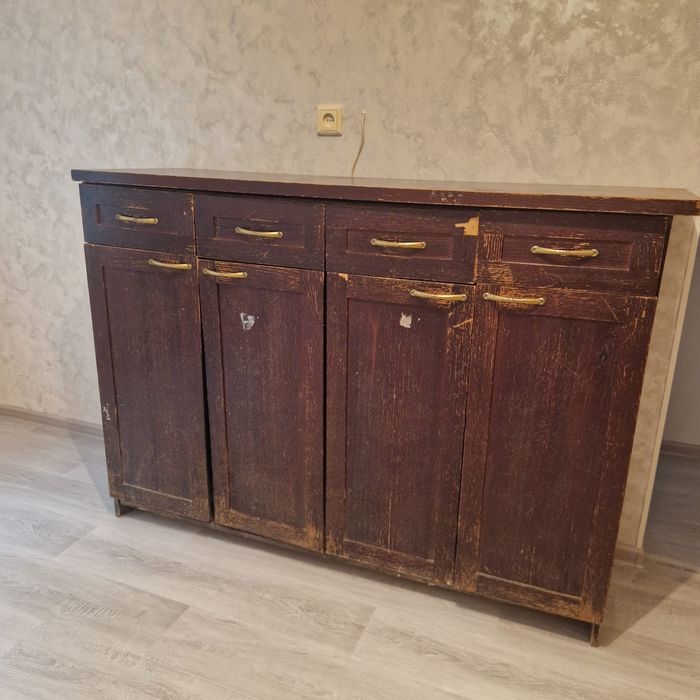 продам комод из добротного дерева