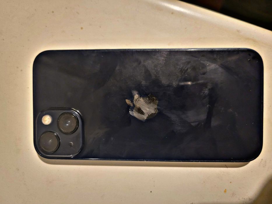 СРОЧНО Продаю Айфон 13 128гб