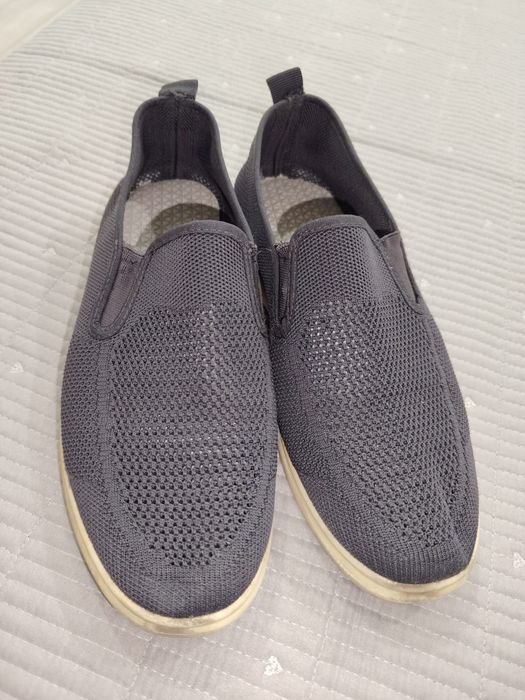 Кроссовки на подростка