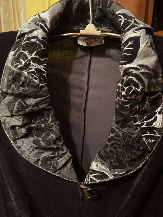 Бархатный пиджак, кофточка и платье