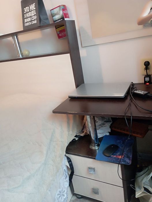 Спальный гарнитур продам