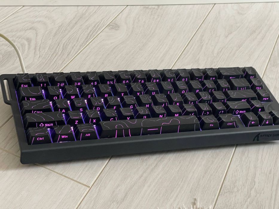 Продам клавиатуру Attack shark x68he