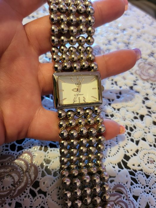 Дамски часовници Q&Q