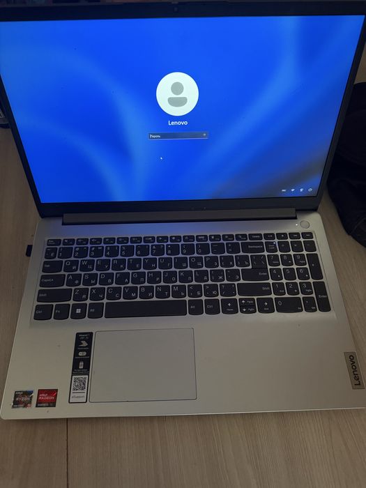 Ноутбук Lenovo ideapad