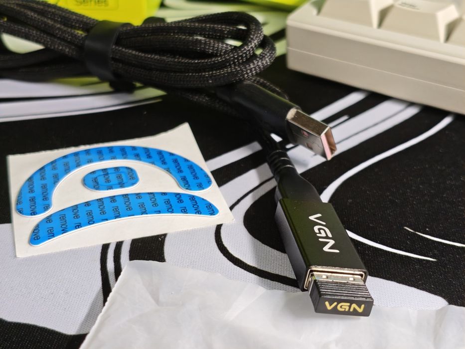 Лёгкая мышь (55г) VGN Dragonfly F2 Pro Max (PAW3395 / 8KHz) беспровод