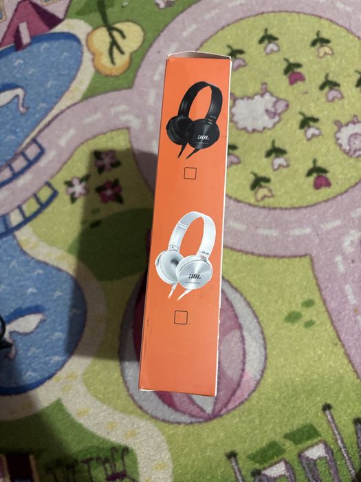 Слушалки JBL + смарт часовник подарък