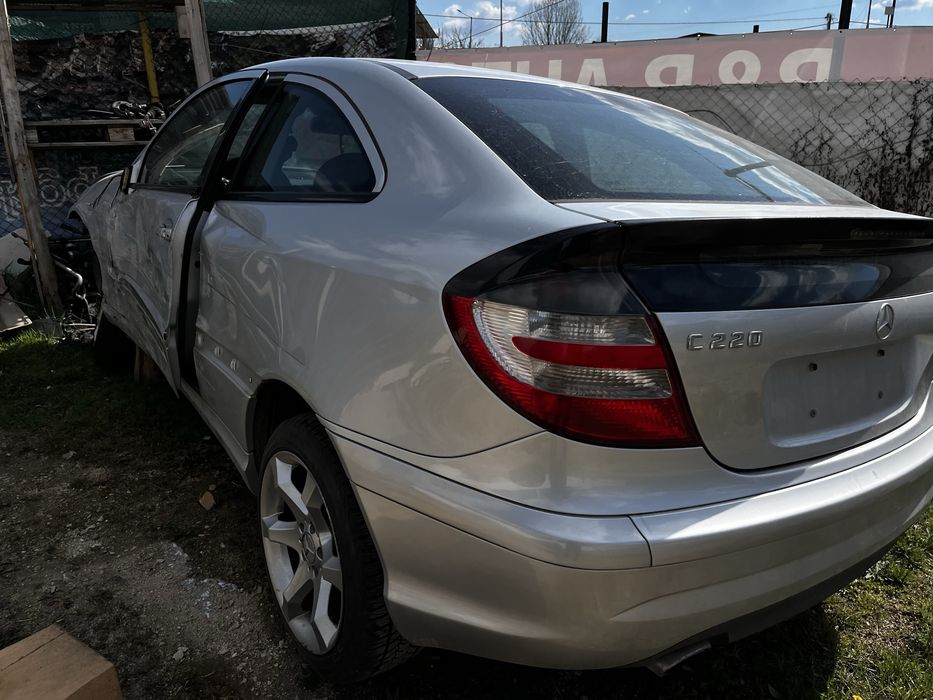 На части mercedes c class w203 facelift 2.2cdi 150 кс.  Двигател 646