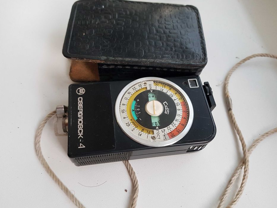 Продам фотоэкспонометр "Свердловск"
