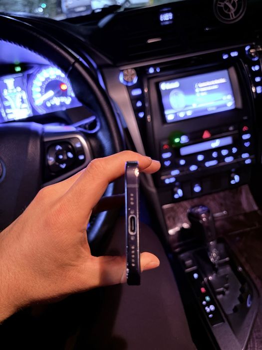 айфон 15 256гб черного цвета