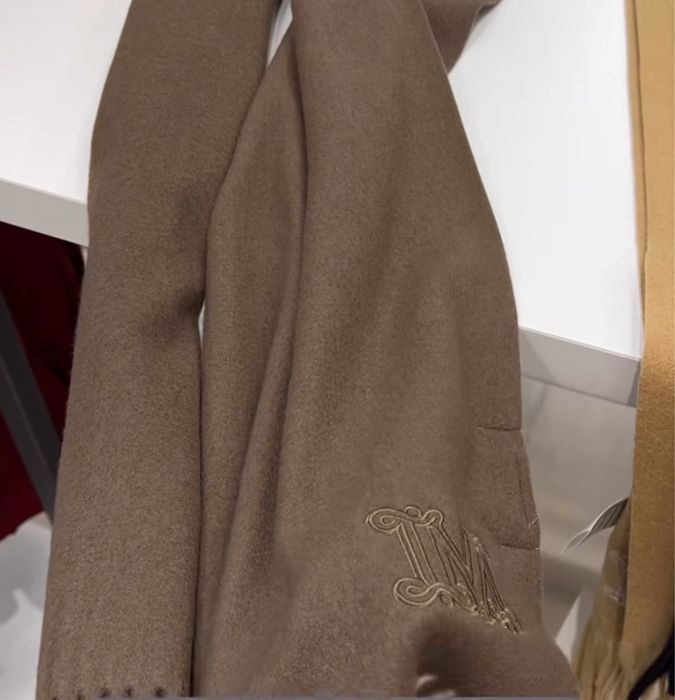 Палантины Max Mara