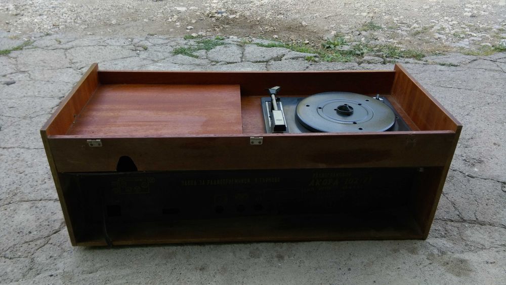 Ретро радио-грамофон Акорд