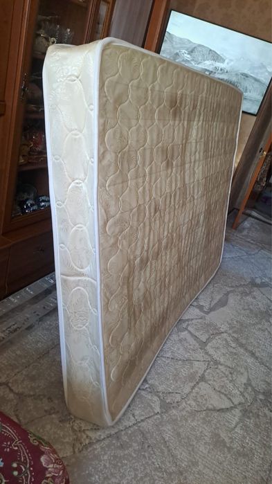 Продам матрас недорого