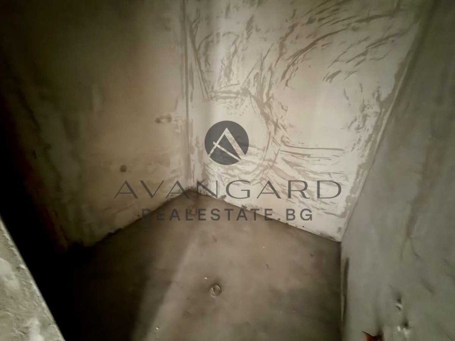 оф.25123 Просторен тристаен с АКТ 16/ Съдийски