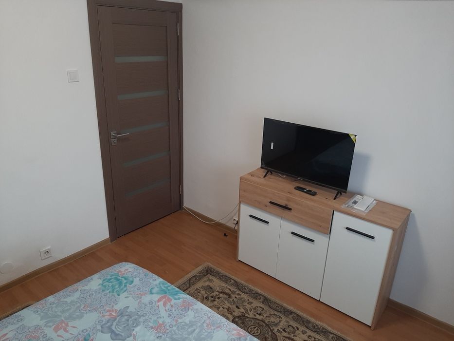 Închiriez apartament 2 camere Rovine