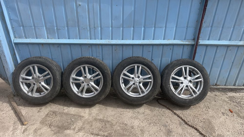 Продам диски с резиной