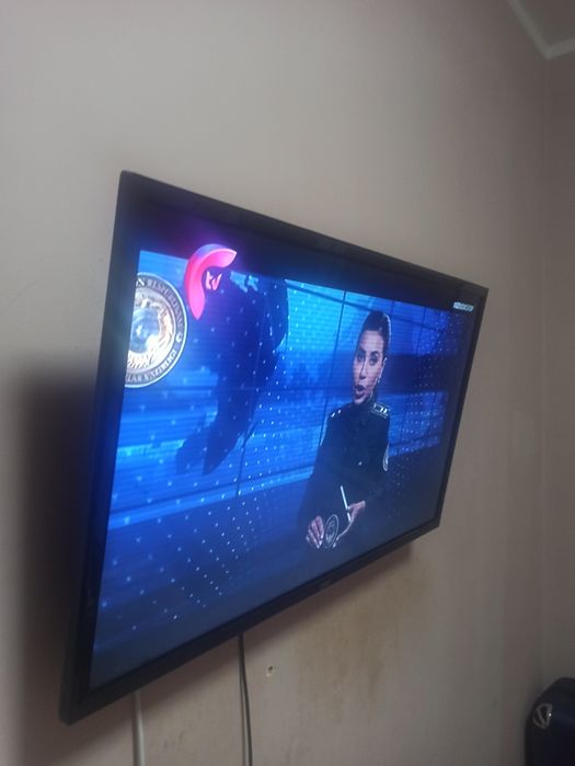 Телевизор Артел 32