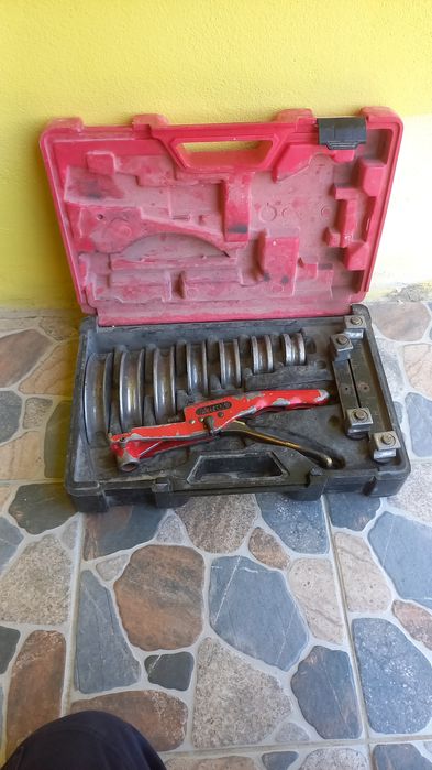 Virax de îndoit țevi