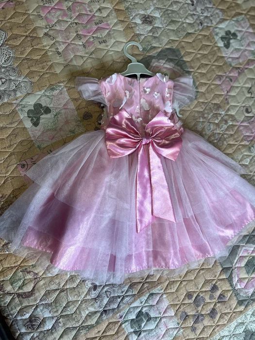 Детски Роклички  за официални поводи.