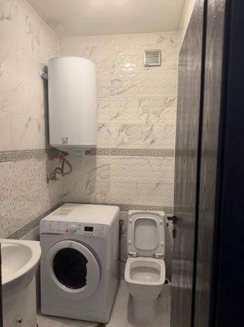 Дава се под наем Тристаен апартамент в София, Витоша - 95 кв.м за 750 € - Снимка #10