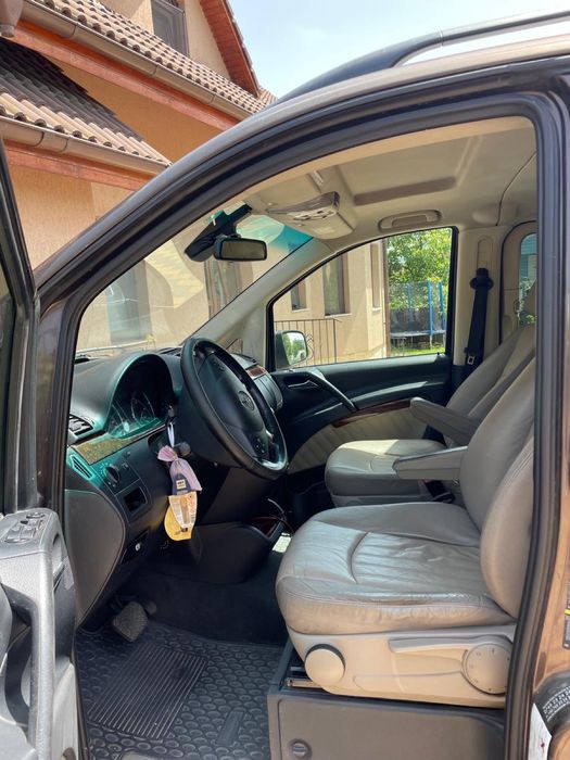 Merceded viano 4•4