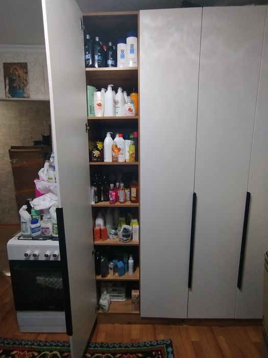 Продам большой шифонер  вместительный