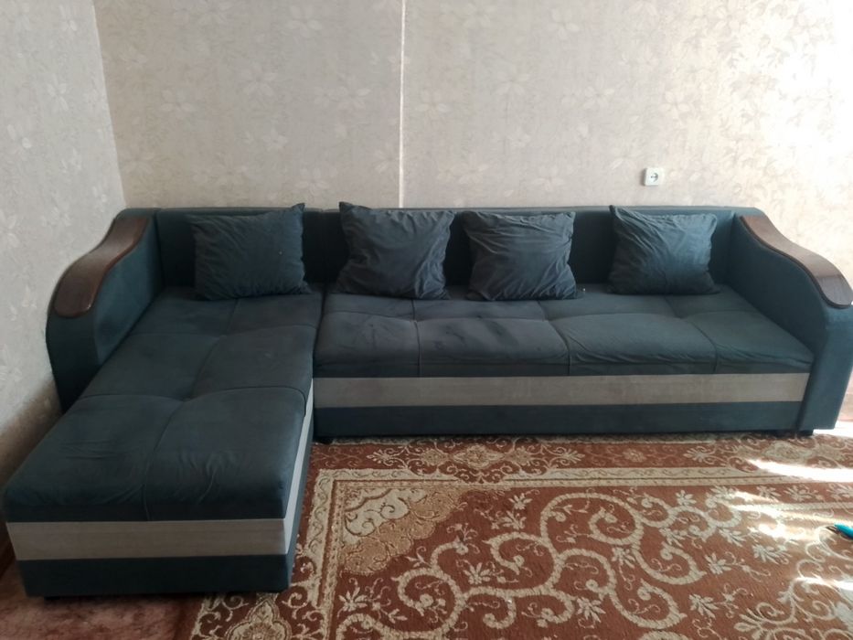 Продам угловой диван