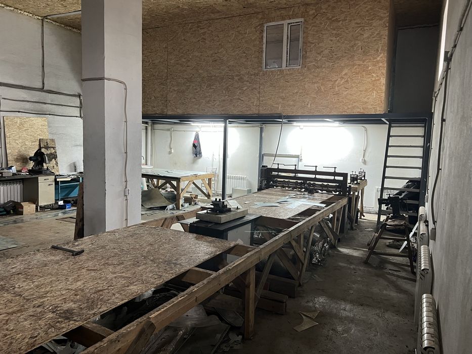 Сдам бокс 110 кв.