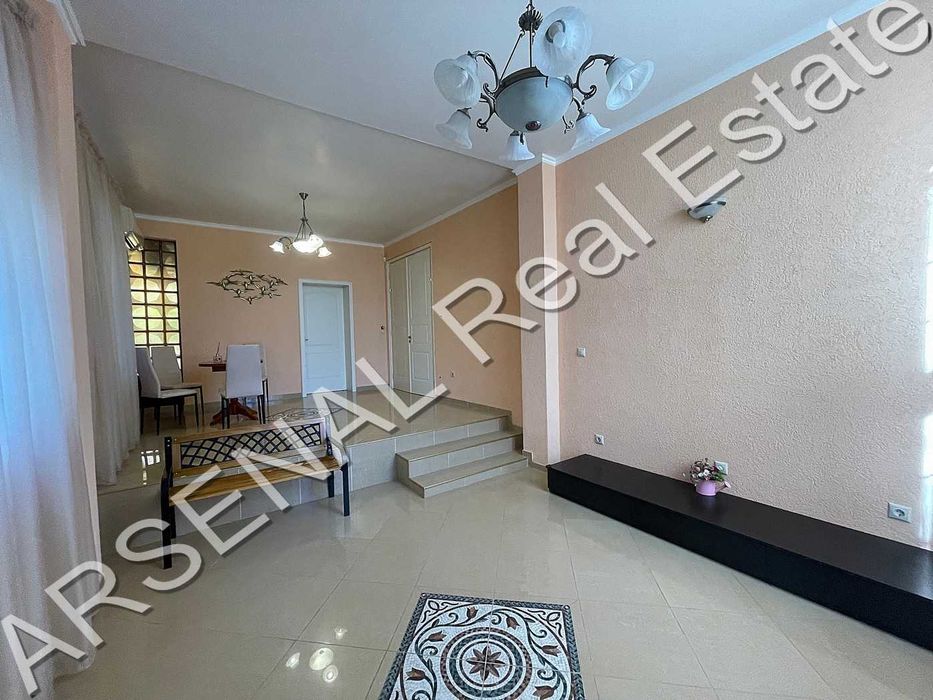 Дава се под наем Къща в София, Симеоново - 580 кв.м за 2700 € - Снимка #2