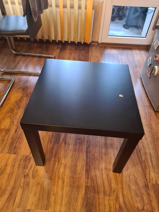 Продавам мебели..