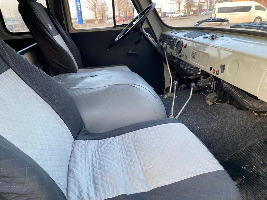 Продам УАЗ буханку