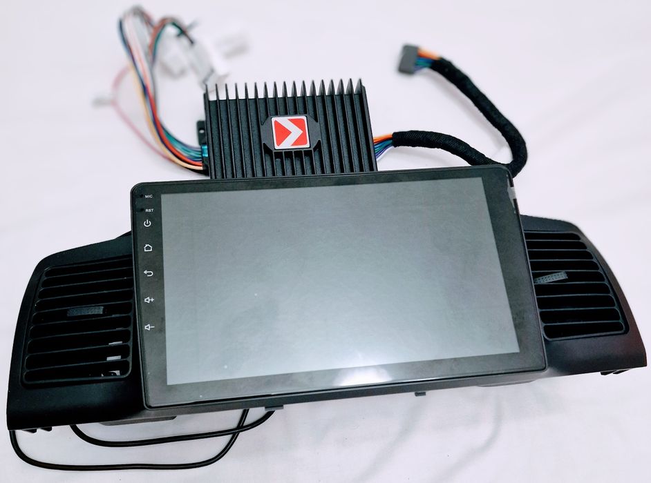 Мултимедиен видео плейър Carplay, Android Auto 6G+128 Qled + Усилвател